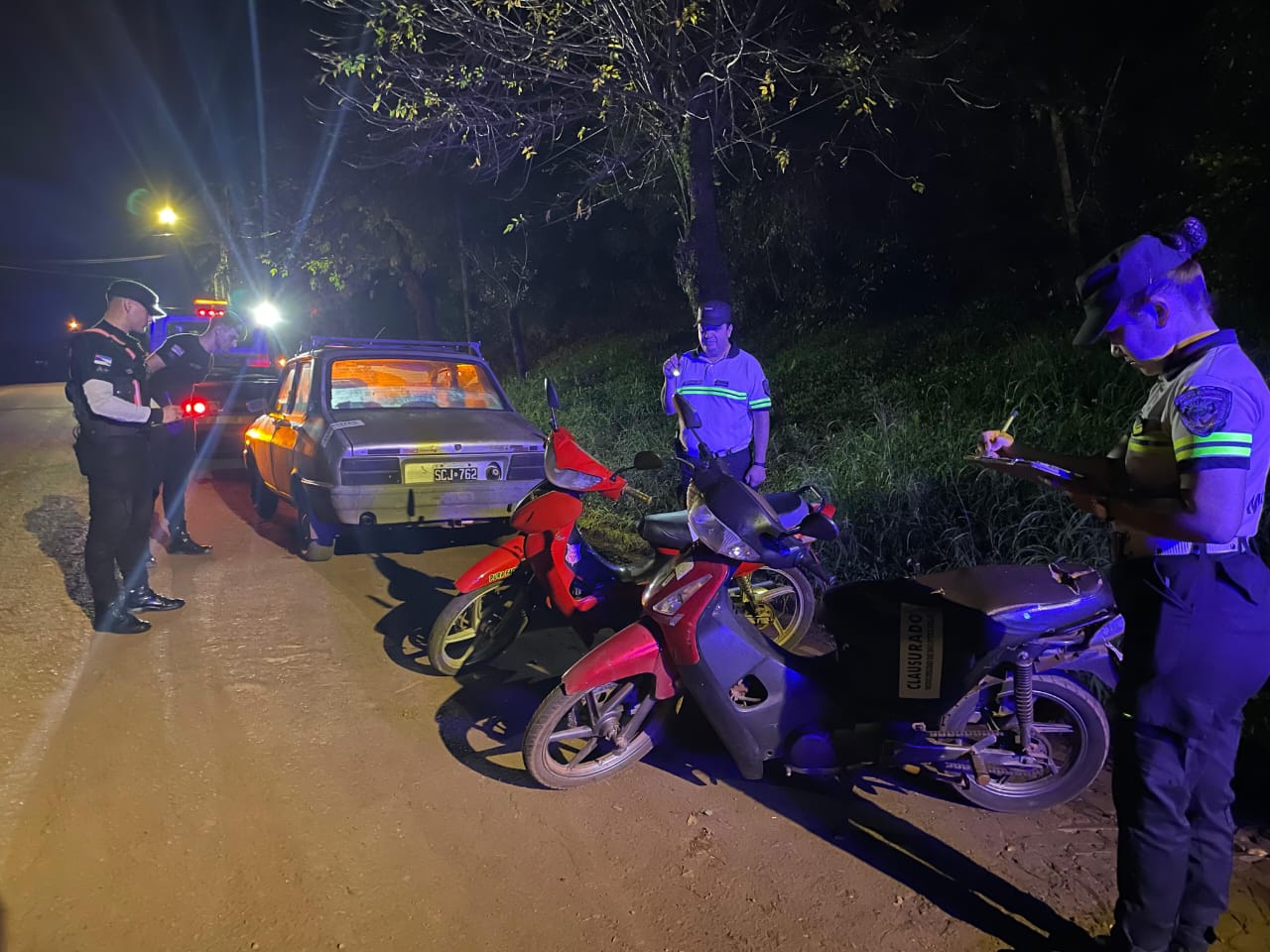 Prevencion policial en Misiones 33 arrestos y 50 vehiculos secuestrados en operativos nocturnos 8 - 7