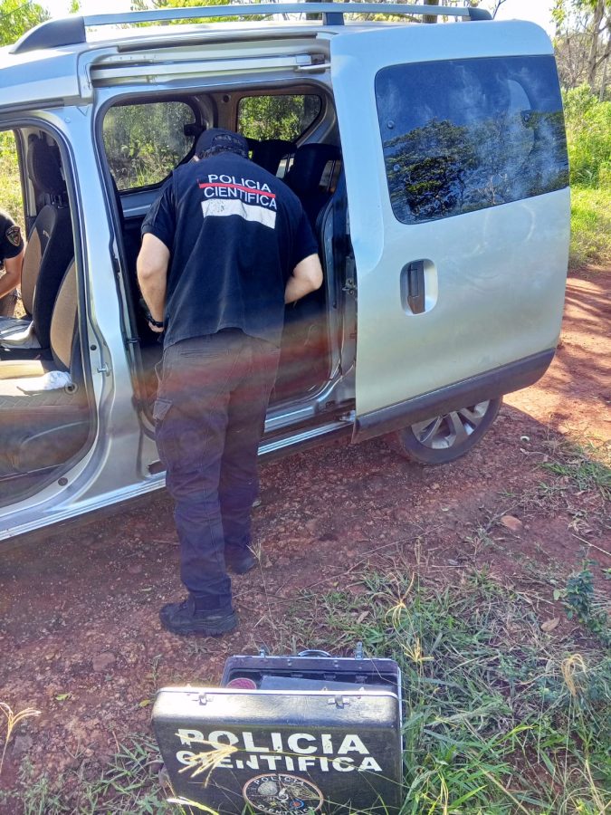 Secuestraron un vehiculo robado en Hipolito Yrigoyen tras operativo policial 1 - 1