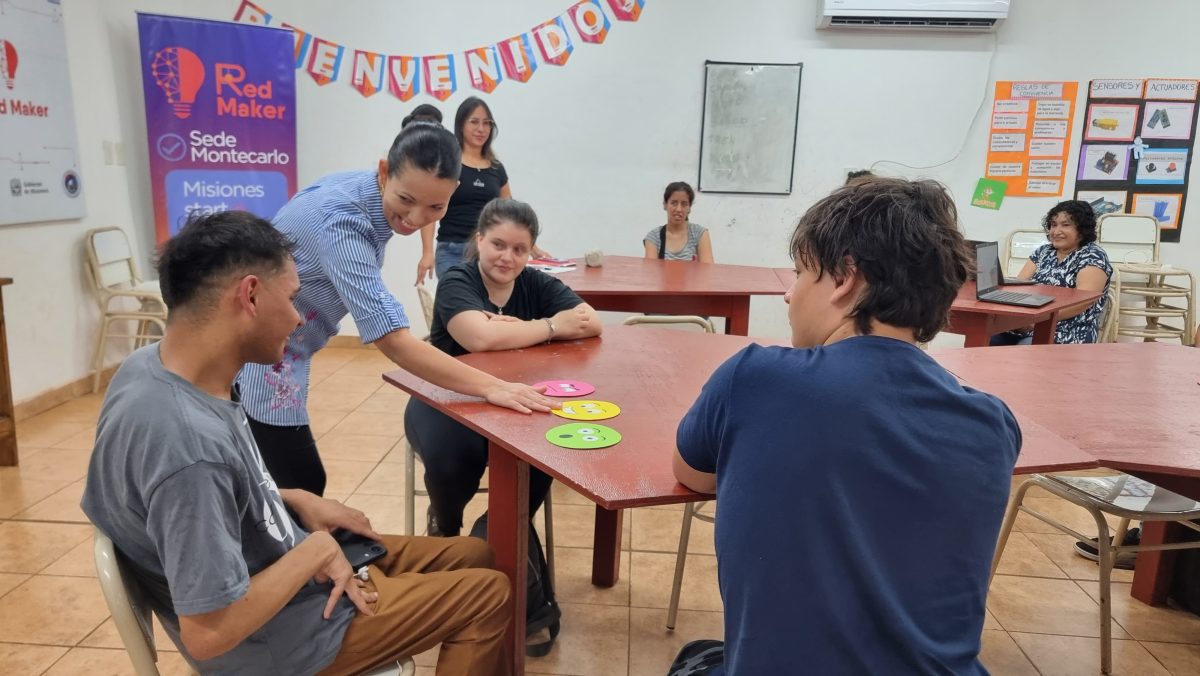 Comenzaron las clases del programa “Tecnología Inclusiva” para jóvenes con discapacidad en Montecarlo