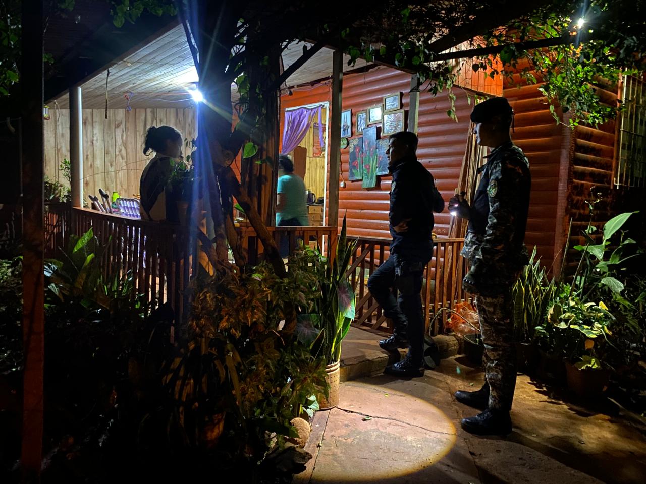 La Policía retuvo 53 licencias y detuvo a 13 personas tras operativo provincial
