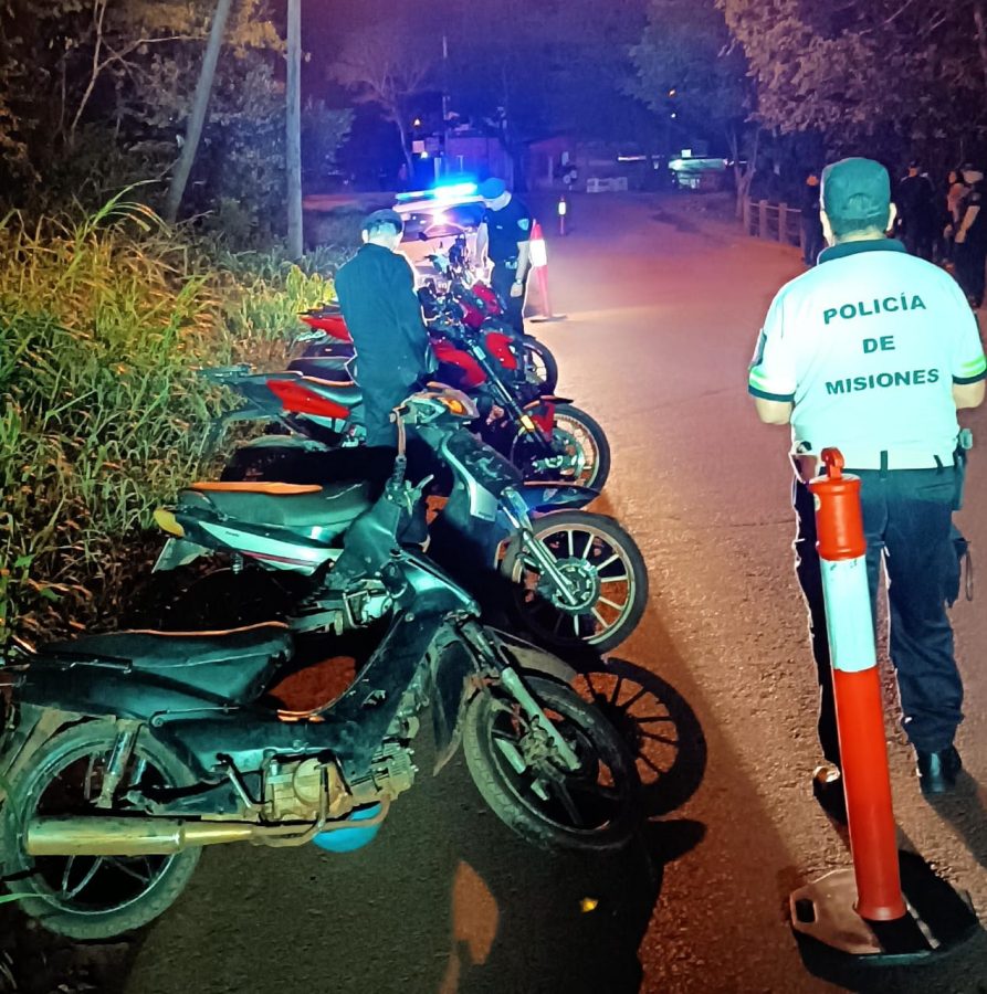 La Policía retuvo 53 licencias y detuvo a 13 personas tras operativo provincial 1 2 - operativos polis 9 - 1