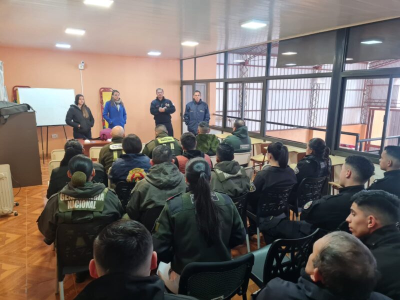 Capacitaron a las fuerzas de seguridad en partos expulsivos en domicilio y en la vía pública