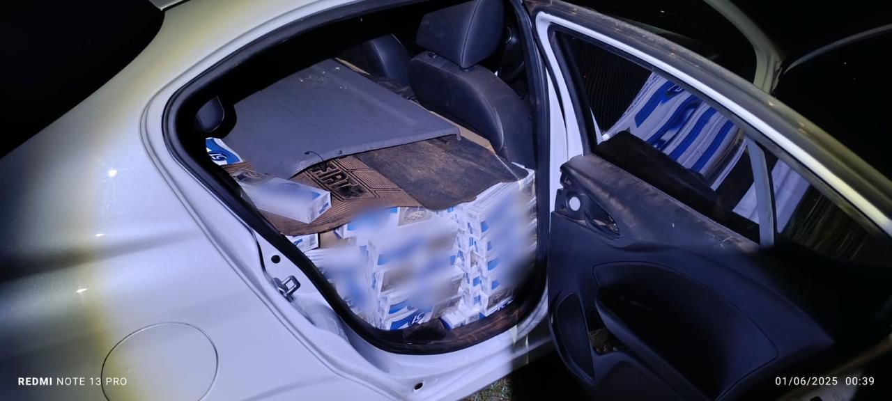 Carga de cigarrillos valuada en 42 millones y vehiculo robado incautados en Eldorado 4 - 3