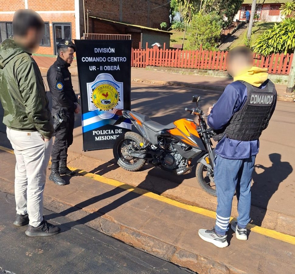 Detenido tras intentar vender una moto de alta gama con documentación falsa