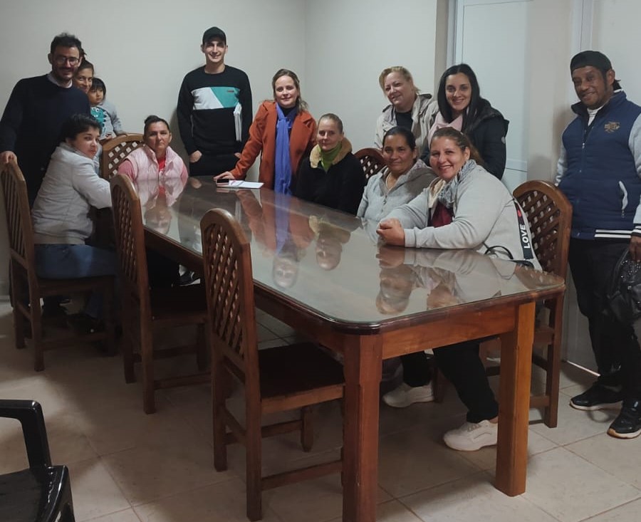 Hipólito Yrigoyen y Bonpland consolidan espacios de comercialización para productos locales