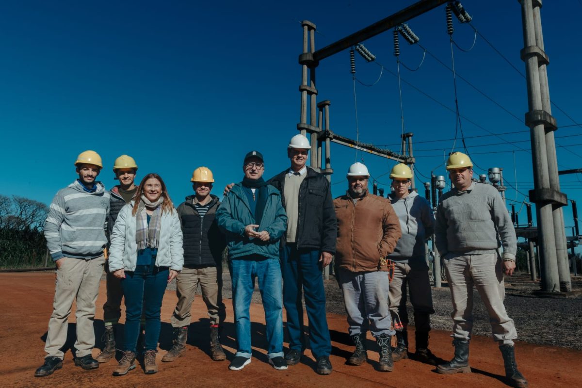 Passalacqua inauguró una nueva red de abastecimiento energético en El Soberbio 3 6 - Passalacqua inauguro una nueva red de abastecimiento energetico en El Soberbio 1 - 5