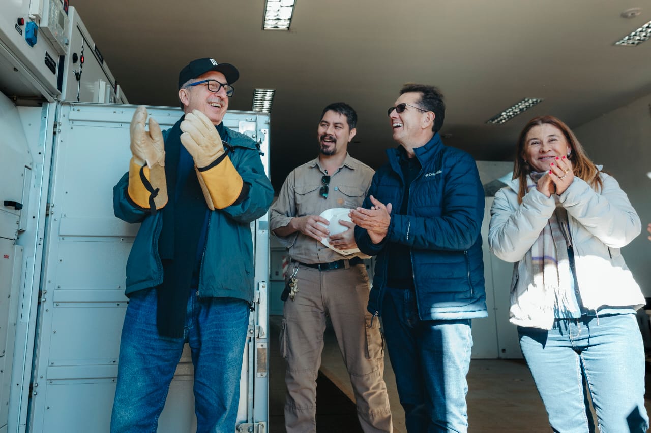 Passalacqua inauguró una nueva red de abastecimiento energético en El Soberbio 6 12 - Passalacqua inauguro una nueva red de abastecimiento energetico en El Soberbio 5 - 11