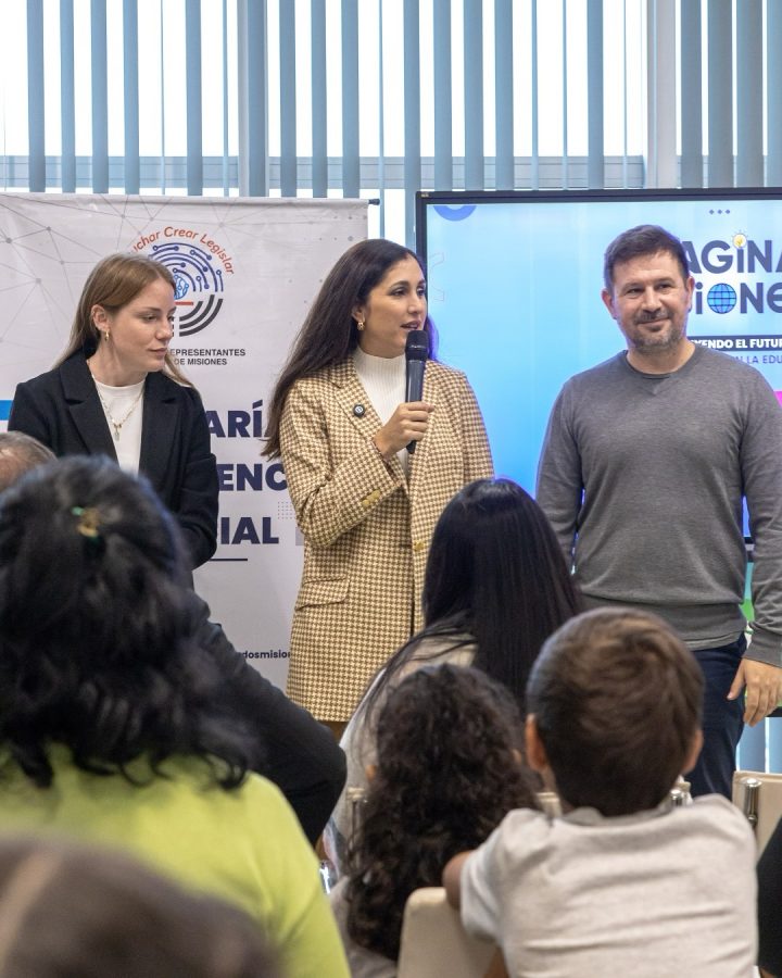 Paula Franco El acceso al conocimiento amplia las posibilidades de cada chico y cada comunidad 1 - 11