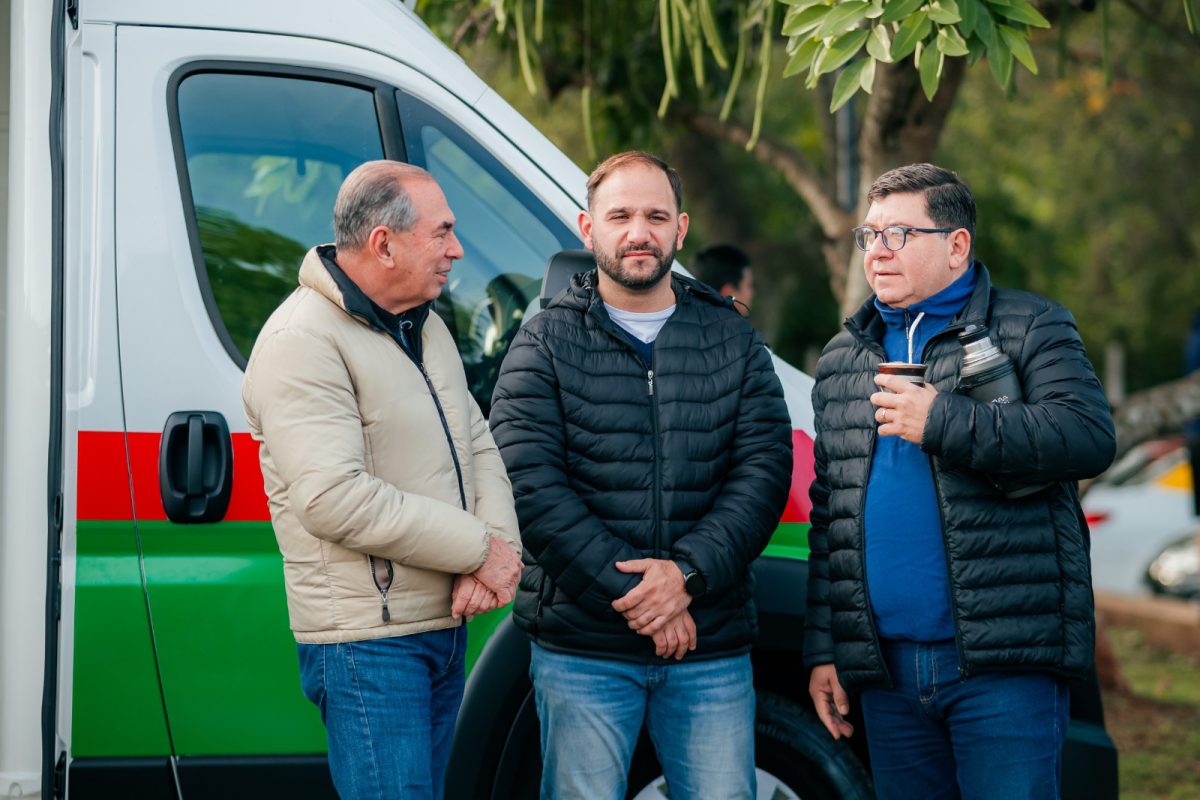 Posadas refuerza la atencion sanitaria con la incorporacion de dos ambulancias 6 - 5