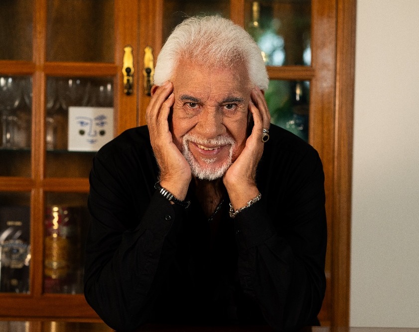 Raúl Lavié llega a Posadas con su espectáculo “Raíces”