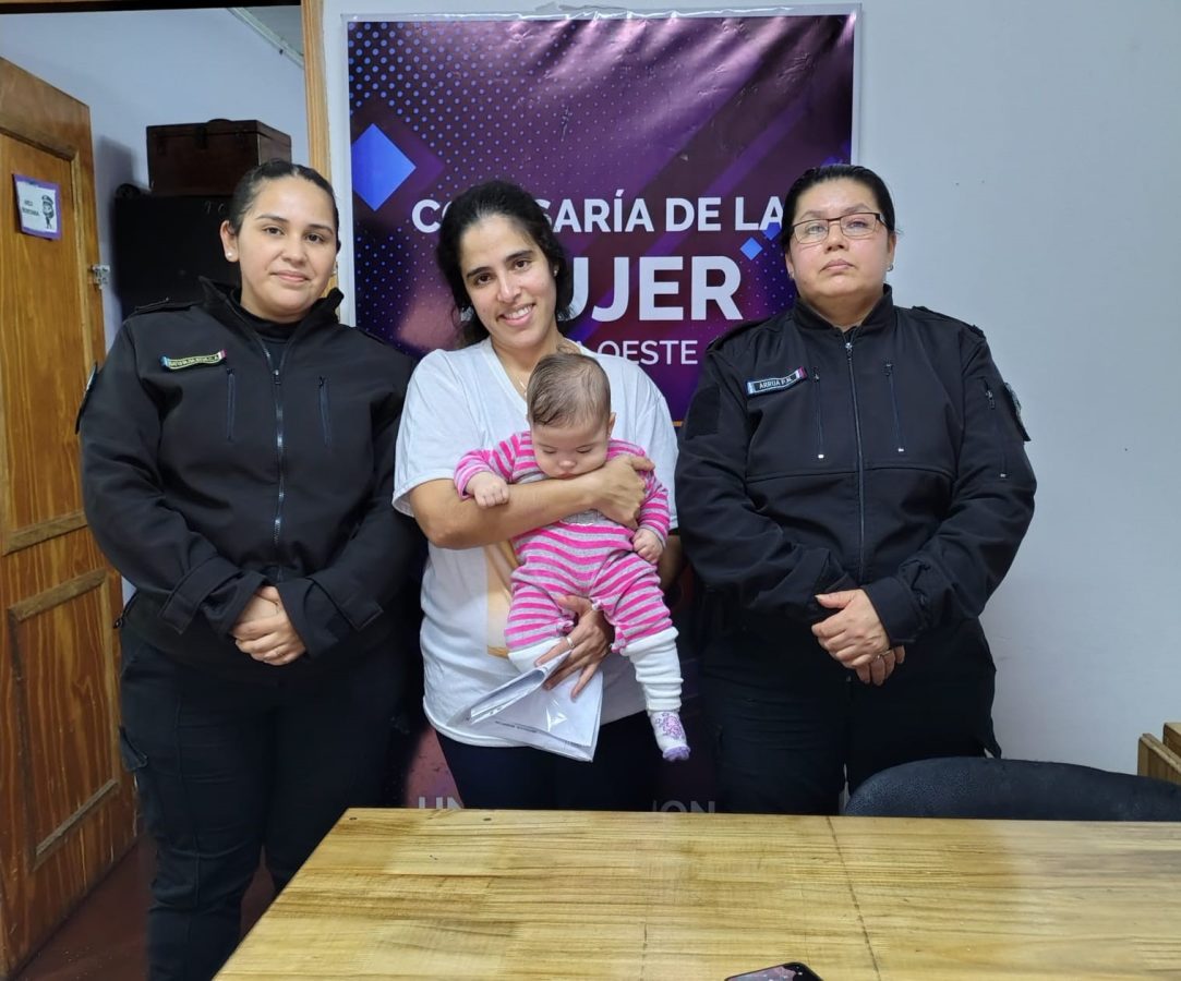 Una oficial de la Policía de Misiones reanimó a una bebé que se ahogó con leche en Posadas