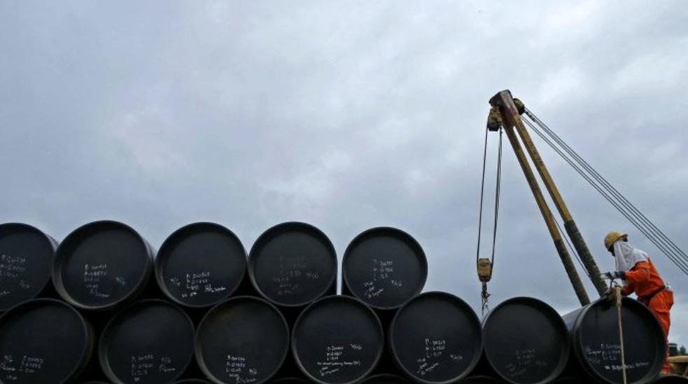 Ataque de Israel a Irán: se dispara el petróleo hasta 9% y se derrumban los mercados