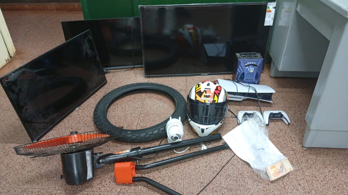 Cuatro ladrones capturados y bienes recuperados tras persecuciones en Posadas