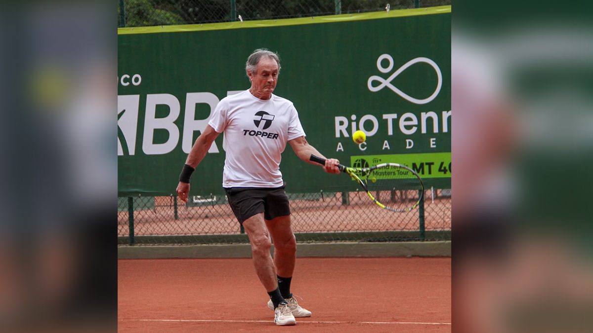 A los 72 es el numero uno de Argentina en tenis senior la historia de Horacio Melo medico y atleta 3 - 13