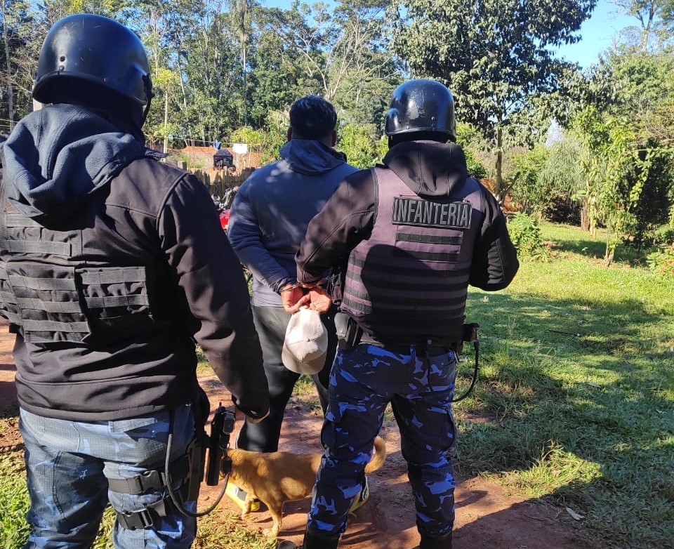 Allanamientos, un detenido y motos secuestradas por picadas ilegales en Iguazú