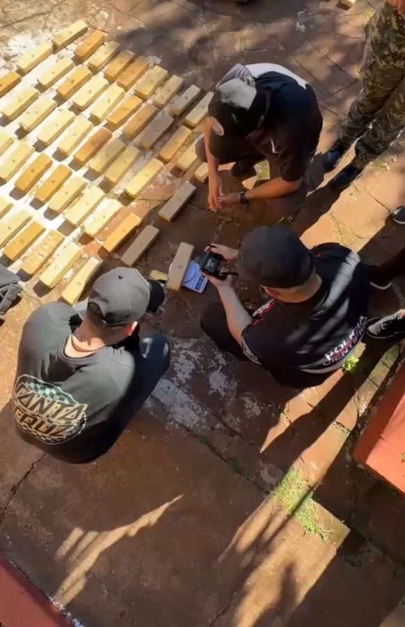 Incautaron más de 100 kilos de marihuana valuados en $121 millones en Roca 1 2 - Incautaron mas de 100 kilos de marihuana valuados en 121 millones en Roca 1 - 1