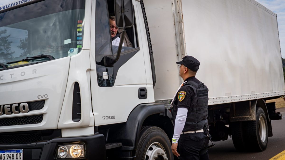La Policia de Misiones refuerza sus controles viales con drones y monitoreo en rutas 4 - 5