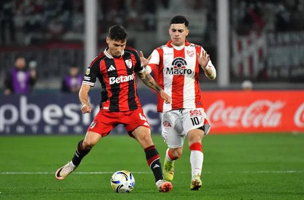 River goleó a 4 a 0 a Instituto por el Torneo Clausura