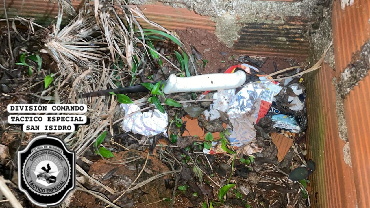 Seis detenidos y armas blancas secuestradas tras un enfrentamiento familiar en Posadas 5 - 3