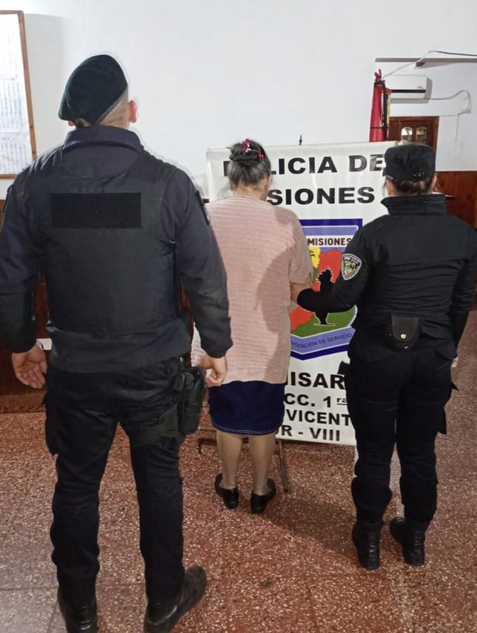 Una mujer de 68 anos fue detenida por rociar con nafta a una joven e intentar incendiar una vivienda 1 - 1