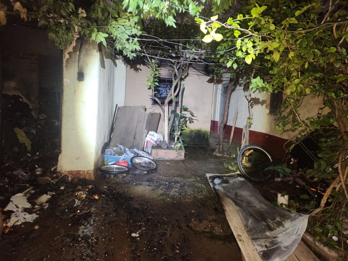 incendio en posadas 1 - 1