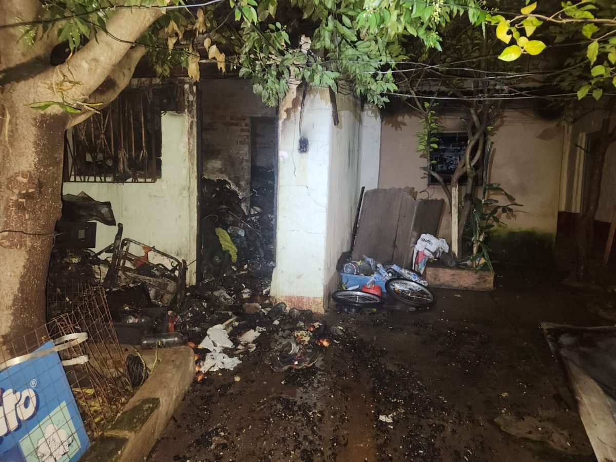 incendio en posadas 4 - 5