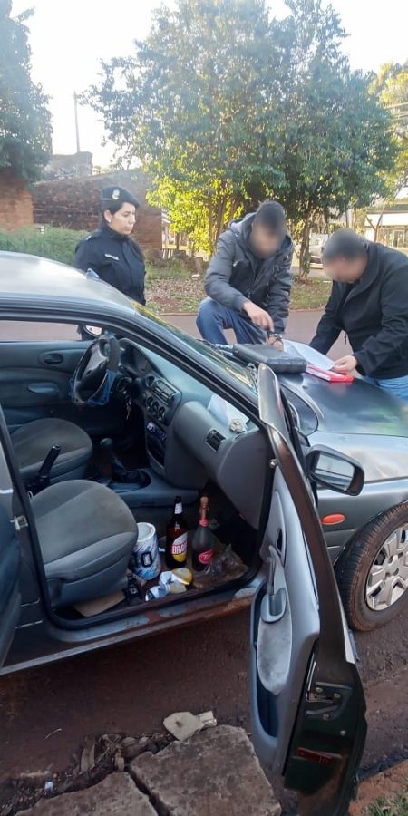 Maniobras peligrosas y pico de alcoholemia: detienen a dos hombres en Apóstoles 2 4 - pico de alcohol apostoles 3 - 3
