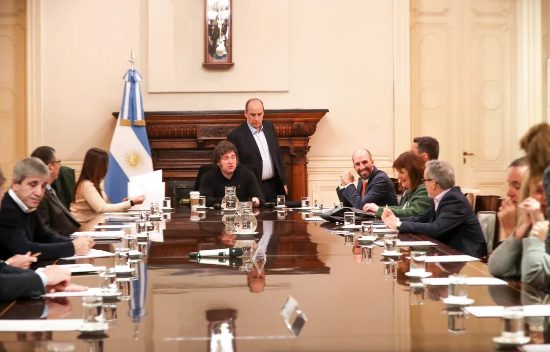 Milei reúne nuevamente a su Gabinete tras el fallo por YPF