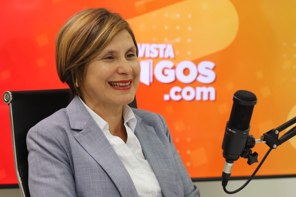 Ariel Marinoni y Suzel Vaider pasaron por el streaming de Códigos 10 20 - Ariel Marinoni y Suzel Vaider pasaron por el streaming de Codigos 5 - 19