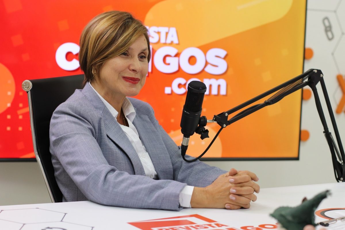 Ariel Marinoni y Suzel Vaider pasaron por el streaming de Códigos 2 4 - Ariel Marinoni y Suzel Vaider pasaron por el streaming de Codigos 6 - 3