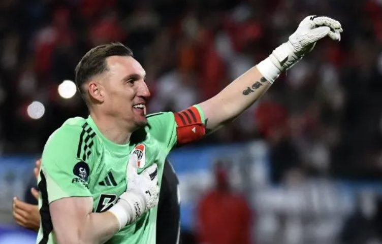 Armani fue figura en los penales y River avanzó a cuartos de la Copa Argentina