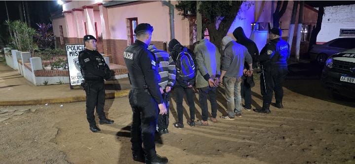 Desarticularon a una banda de delincuentes en Eldorado y hay 8 detenidos 1 - 5