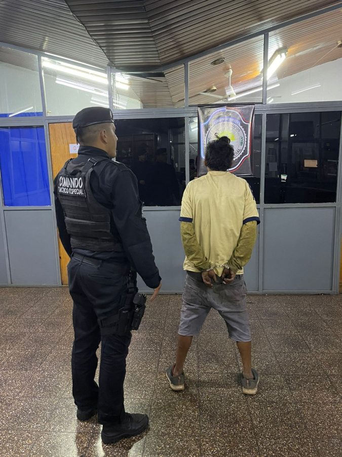 Detuvieron a dos ladrones que fueron detectados por camaras del 911 en Posadas 4 - 27