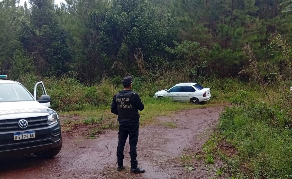 Detuvieron a un hombre y sus complices por simular el robo de su auto en Eldorado - 1
