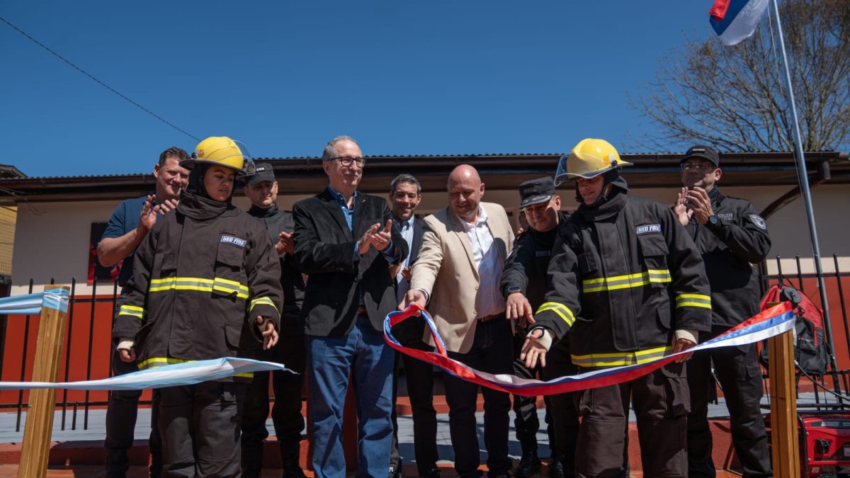 Passalacqua inauguró el cuartel de Bomberos de Panambí