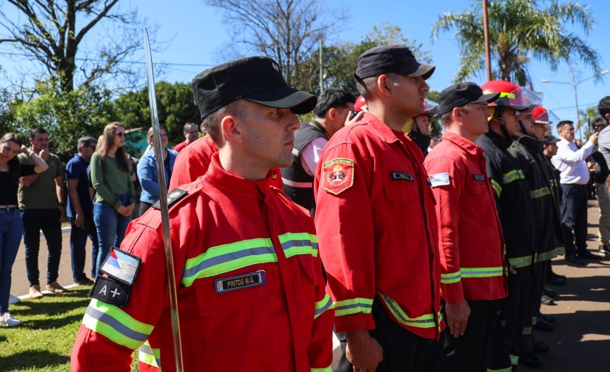 Passalacqua inauguró el cuartel de Bomberos de Panambí 4 8 - IMG 20250829 WA0045 - 7