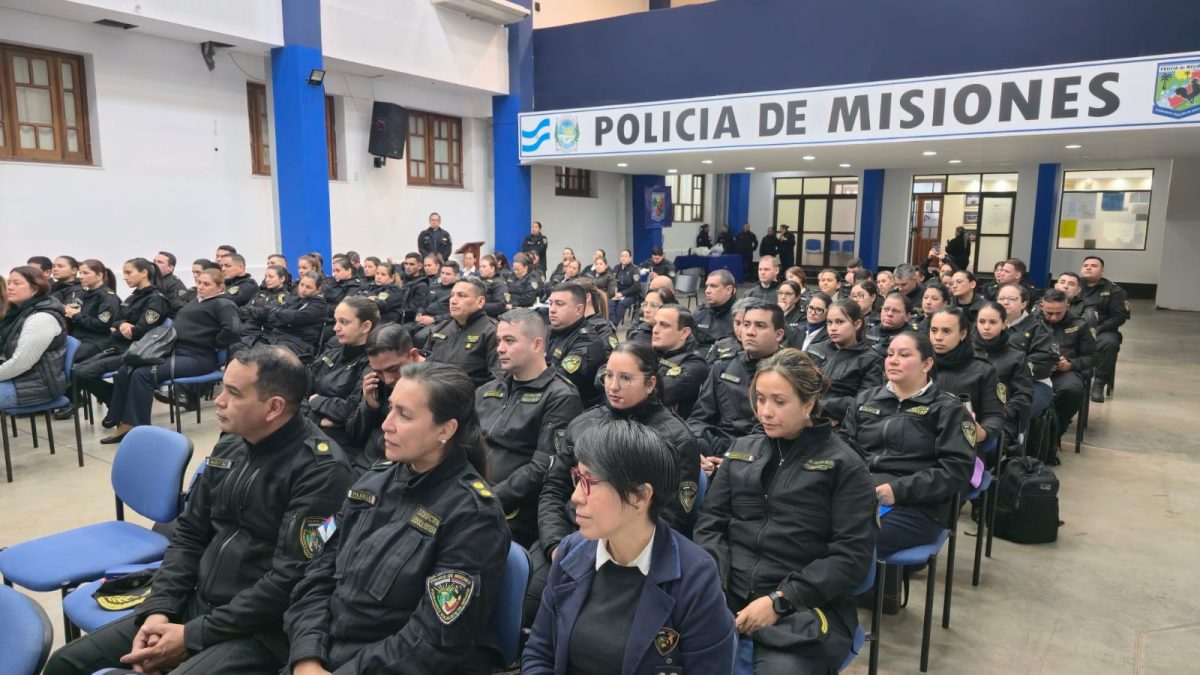 Nueva división de la Policía de Misiones acompañará a familias de niños con discapacidad 2 4 - La Policia de Misiones creo una division para acompanar a familias con hijos con discapacidad 1 - 3