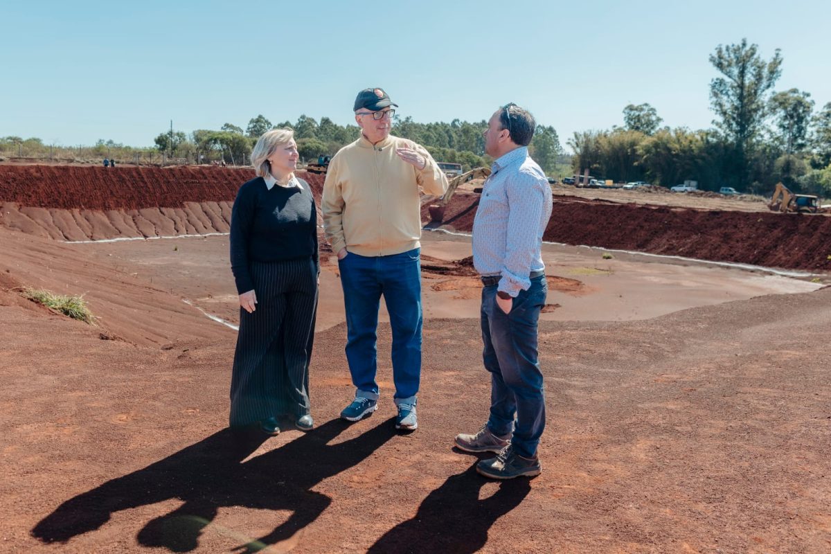 Passalacqua supervisó el plan de obras cloacales en Apóstoles 5 10 - Passalacqua superviso el plan de obras cloacales en Apostoles 5 - 9