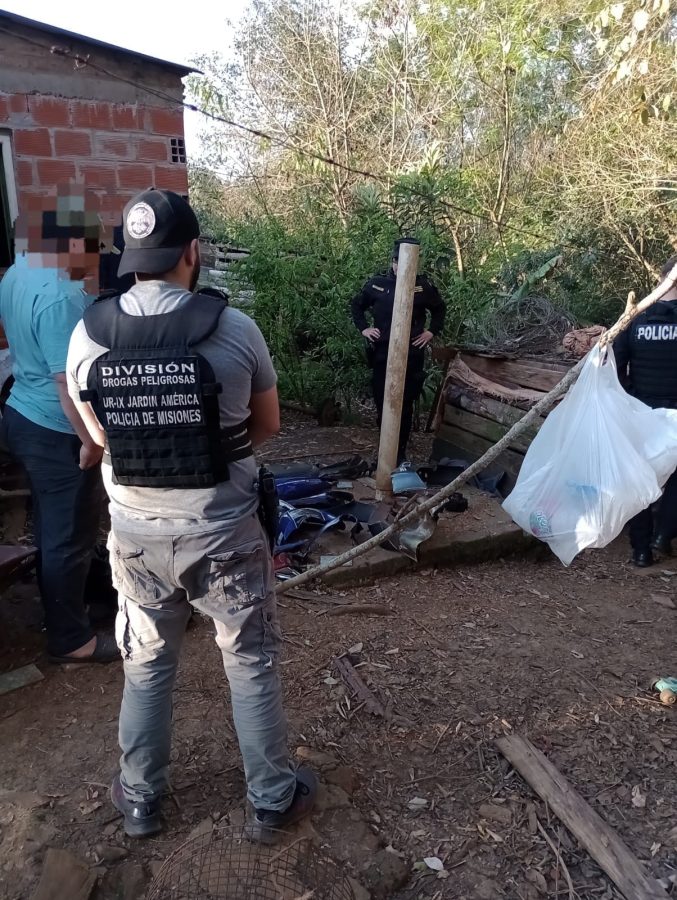 La Policía recuperó cuatro motos robadas tras operativos en Posadas, Eldorado y Jardín América 1 2 - WhatsApp Image 2025 08 28 at 10.54.40 - 1