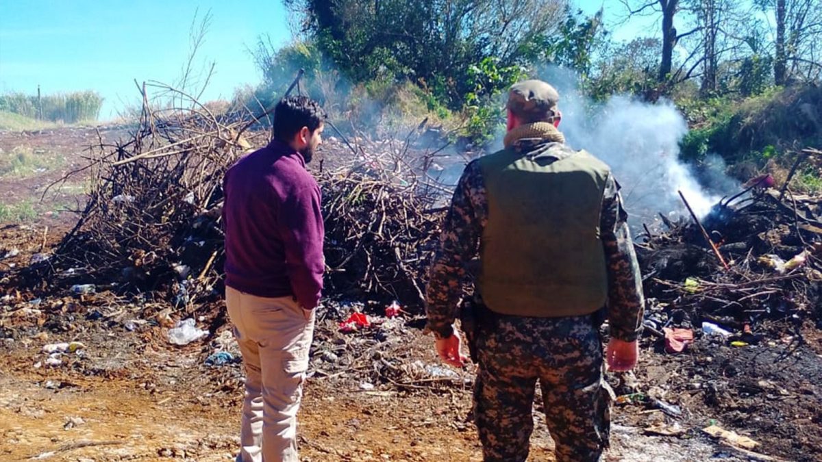 Dos Hermanas: hallan basural a cielo abierto en un terreno privado