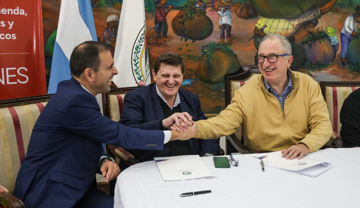 Passalacqua presentó nuevas líneas de crédito para sectores productivos misioneros 6 12 - creditos productivos 7 - 11