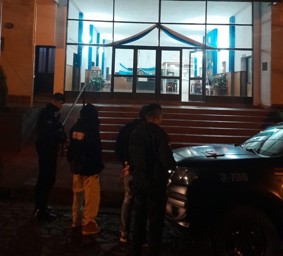 Dos detenidos y un cuchillo incautado tras disturbios en un Hogar de Oberá