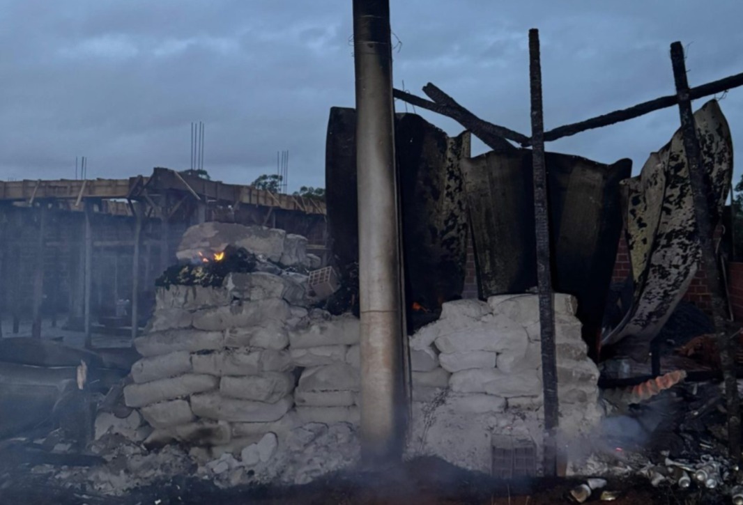 Fatal incendio en Posadas: murió un hombre de 51 años dentro de una vivienda precaria