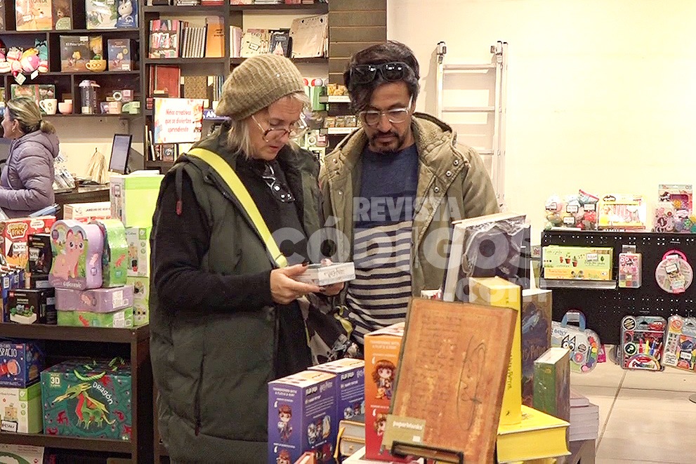 El libro en papel resiste en Posadas: lectores fieles y ventas que se mantienen