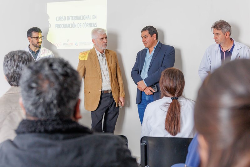 Misiones es sede del curso internacional de trasplante de córnea 1 2 - misiones 4 - 1