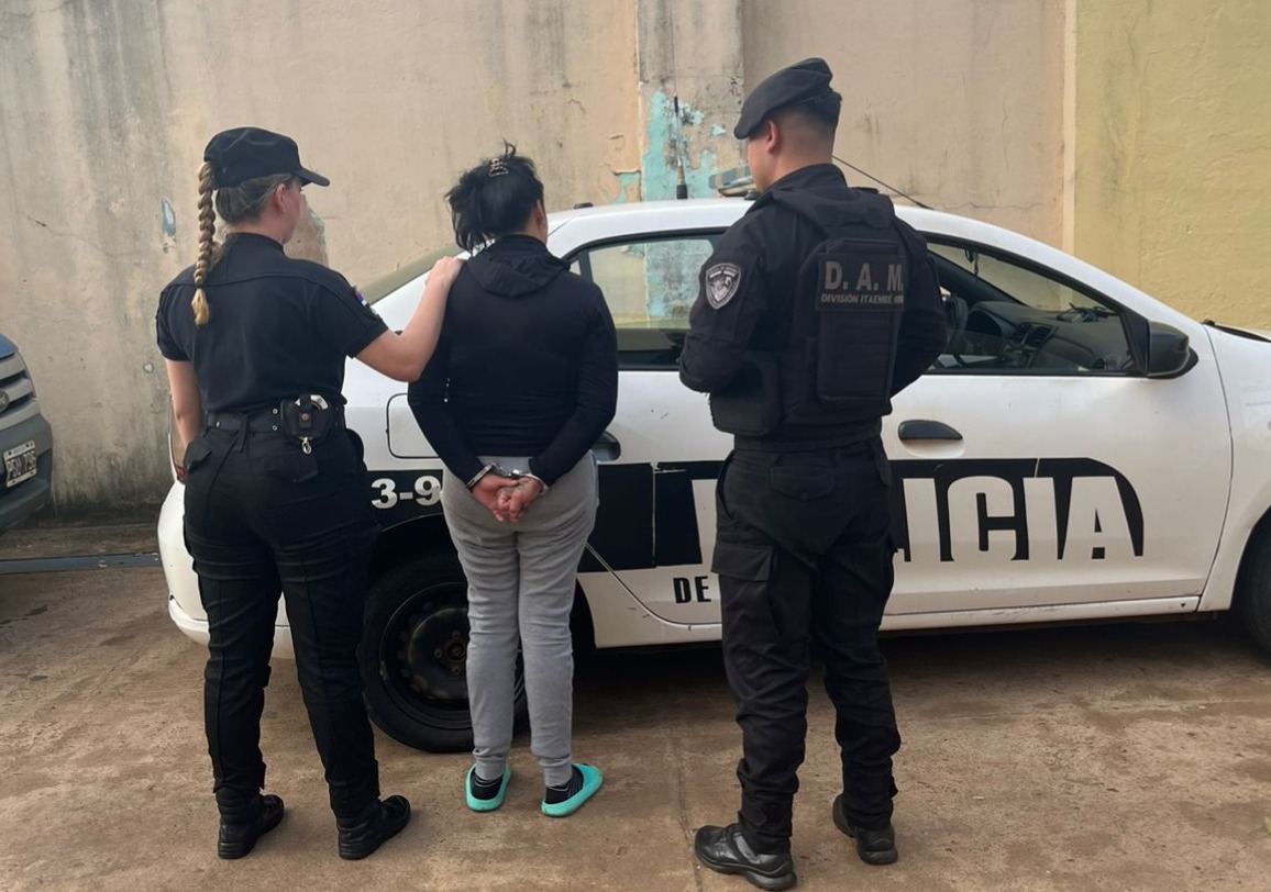 mujer detenida