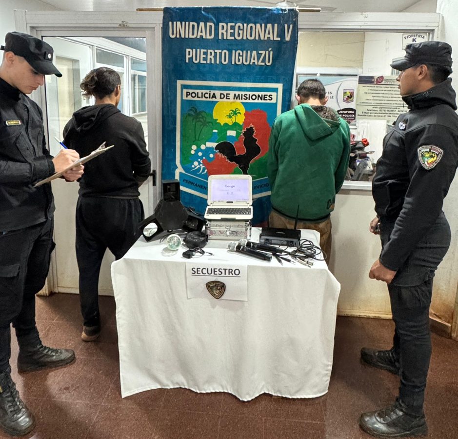 Arrestan a dos ladrones y recuperan objetos robados de un salón comunitario en Puerto Esperanza