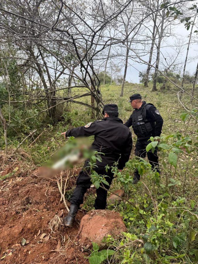 Hallaron el cuerpo de una mujer en Bernardo de Irigoyen e investigan las causas de muerte 1 2 - Hallaron el cuerpo de una mujer en Bernardo de Irigoyen e investigan las causas 2 - 1