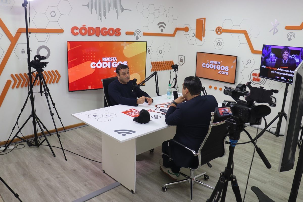 Herrera Ahuad paso por el streaming de codigos 4 - 13