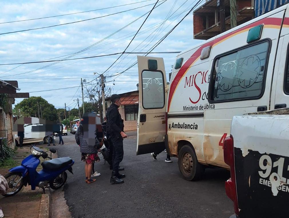 Hospitalizaron a una mujer tras siniestro vial en Miguel Lanús